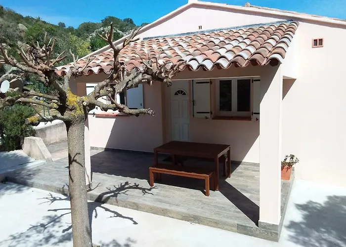 10 Casa Scaledda 3 Etoiles 度假居