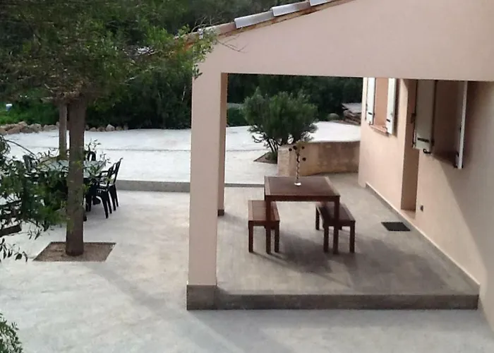 בית נופש 10 Casa Scaledda 3 Etoiles פורטו-וישיו